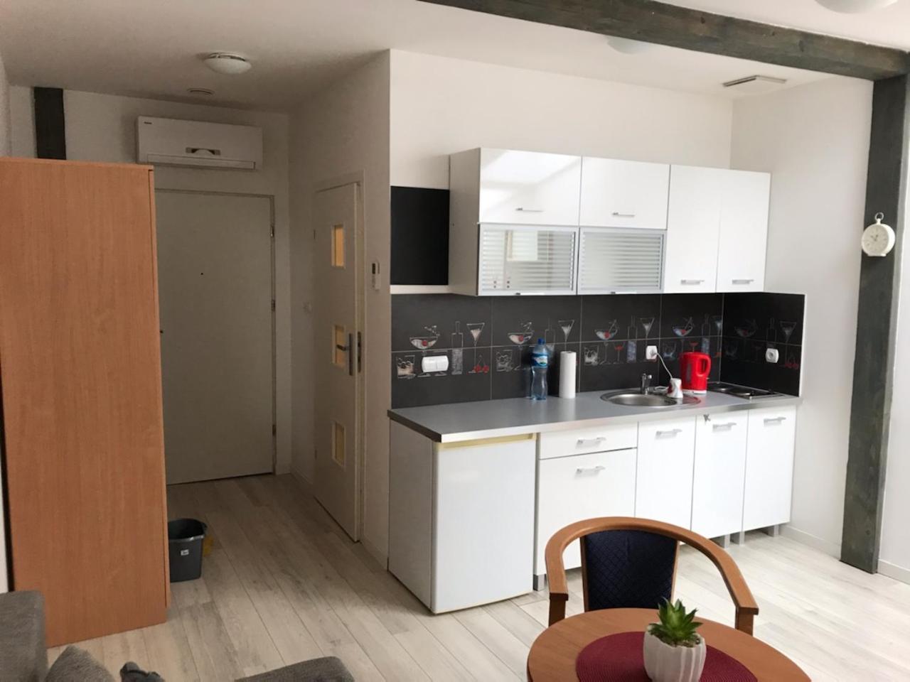 Relaxbox Apartament *