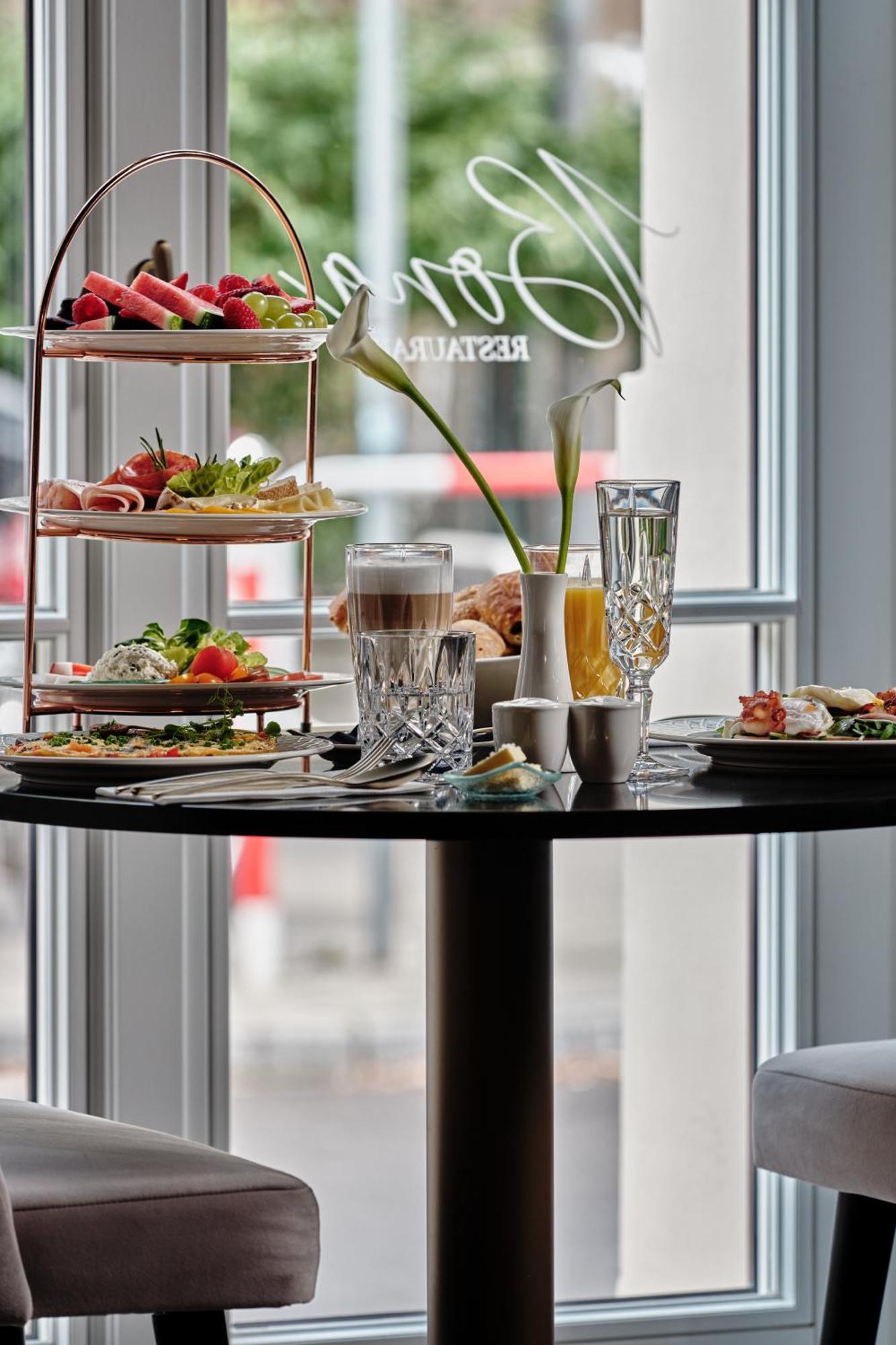 The Crown Center - Handwritten Collection Accor Krakau