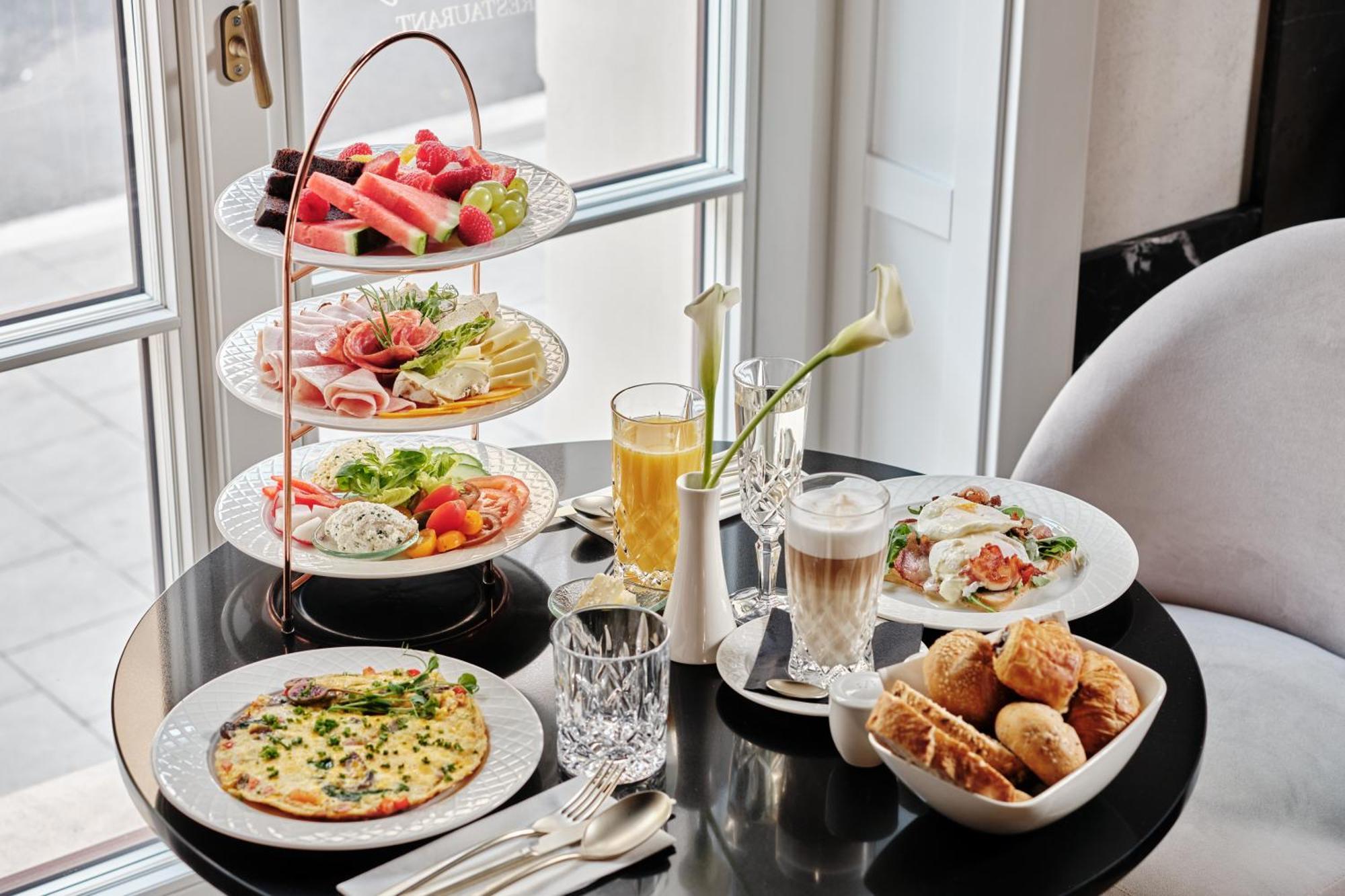 The Crown Center - Handwritten Collection Accor Hotel 4*