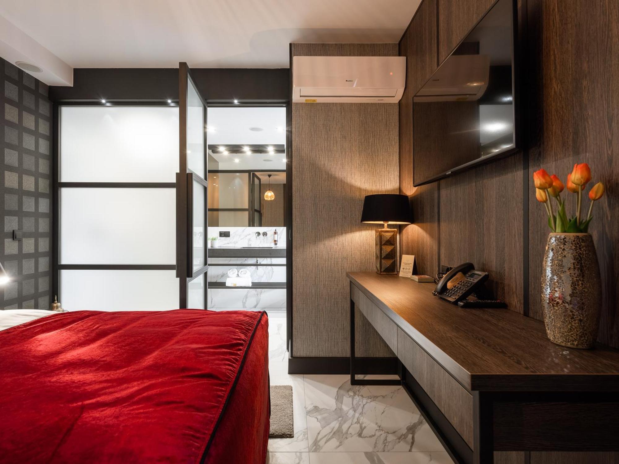 Art Penthouse With Jacuzzi - Center