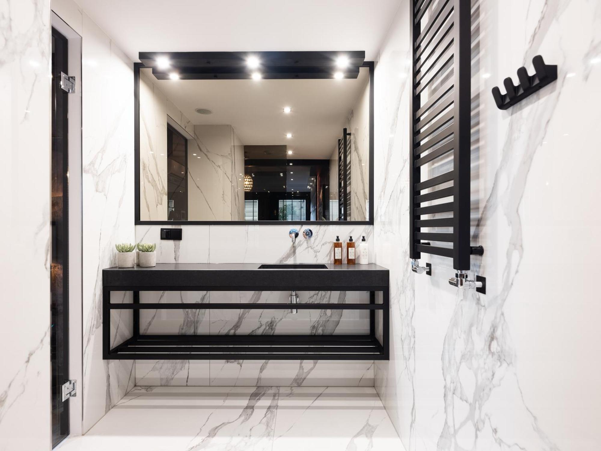 Art Penthouse With Jacuzzi - Center