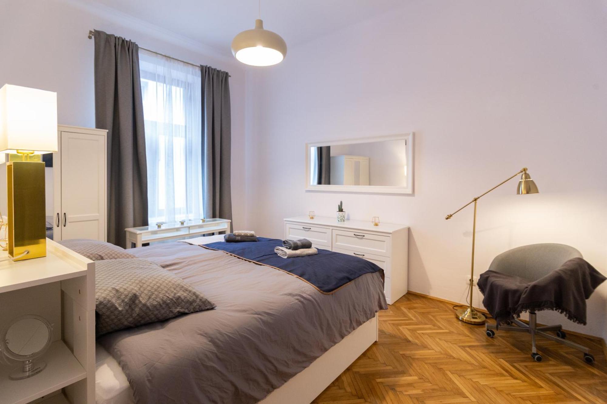 Heart And Soul, Gorgeous Two-bedroom In The Center!