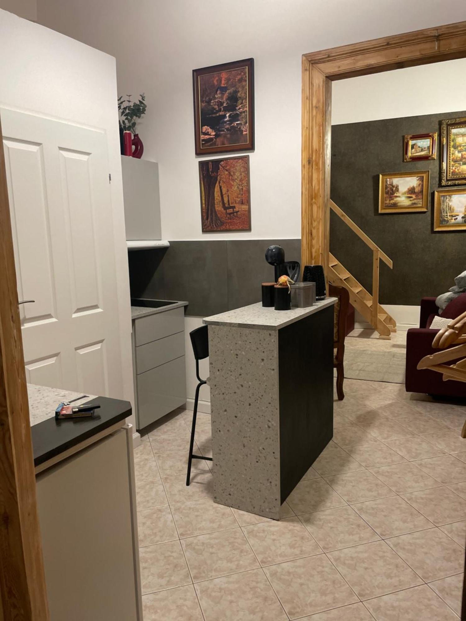 Family Apartment *