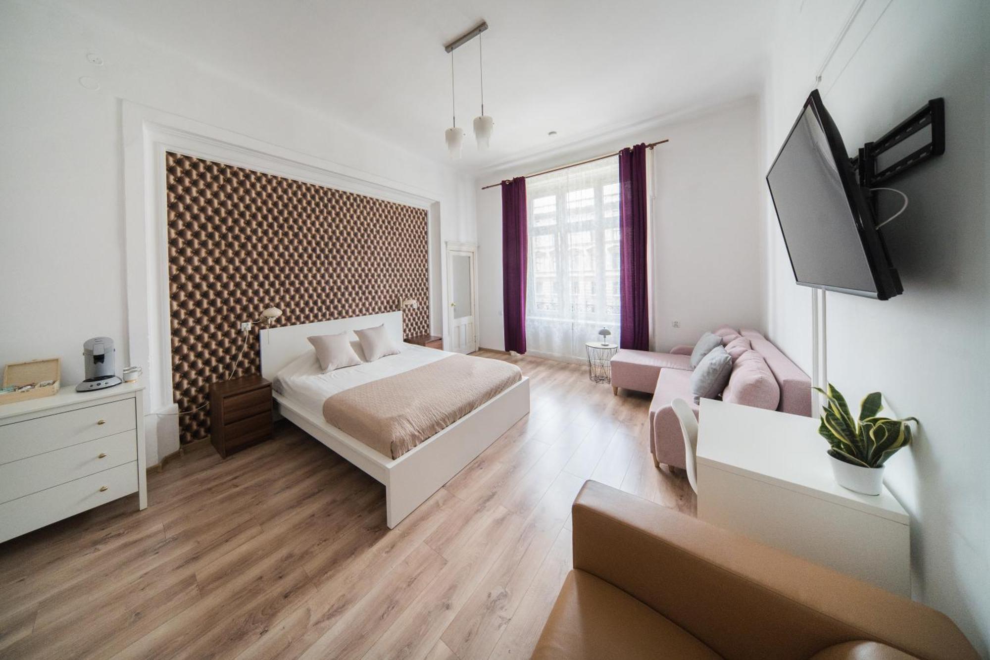 Roller Hotel apartamentowy *