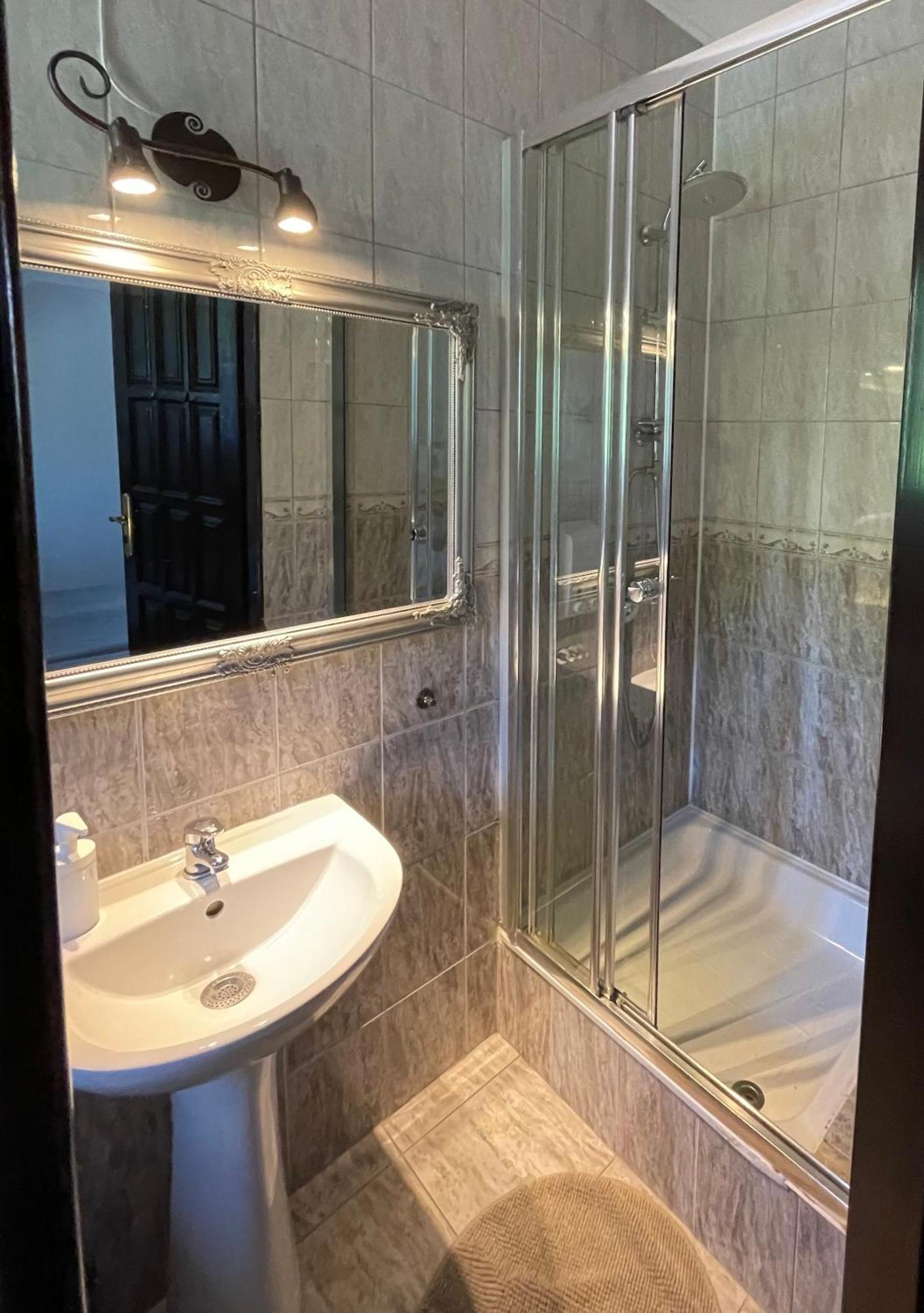 Hotel Dworek Zloty Rog I Restauracja