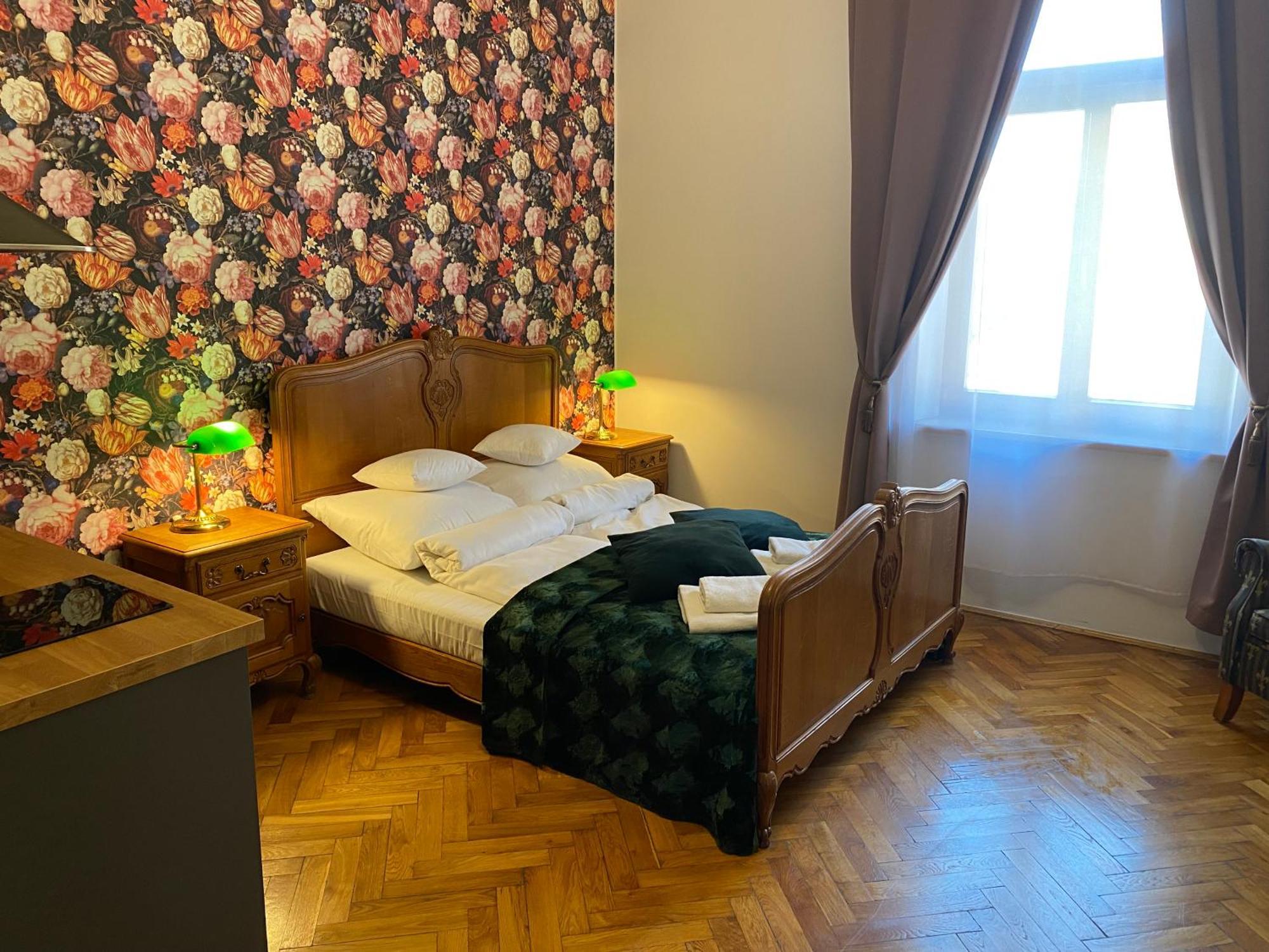 Maria 2* Krakow