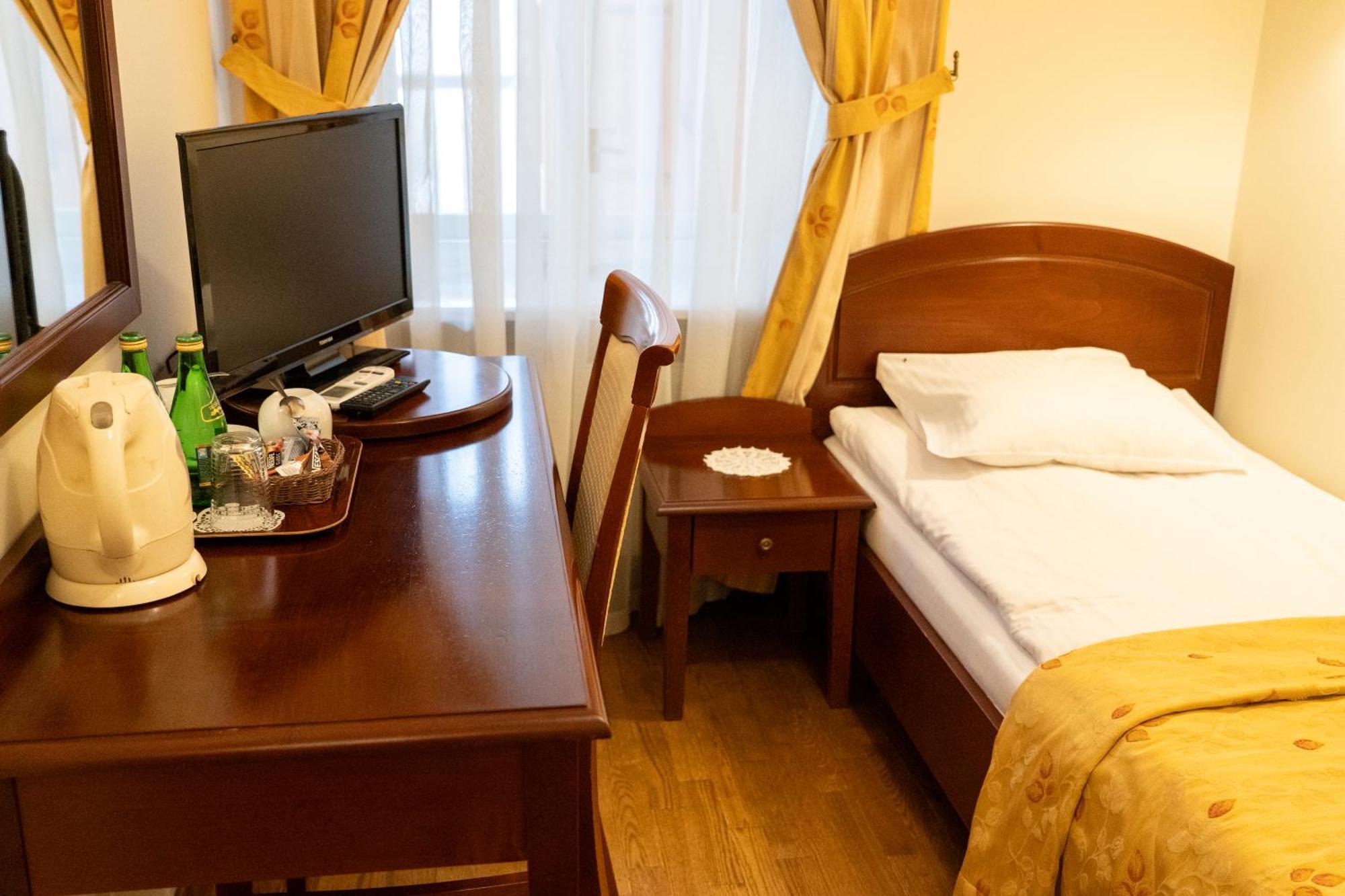 Karmel Hotel