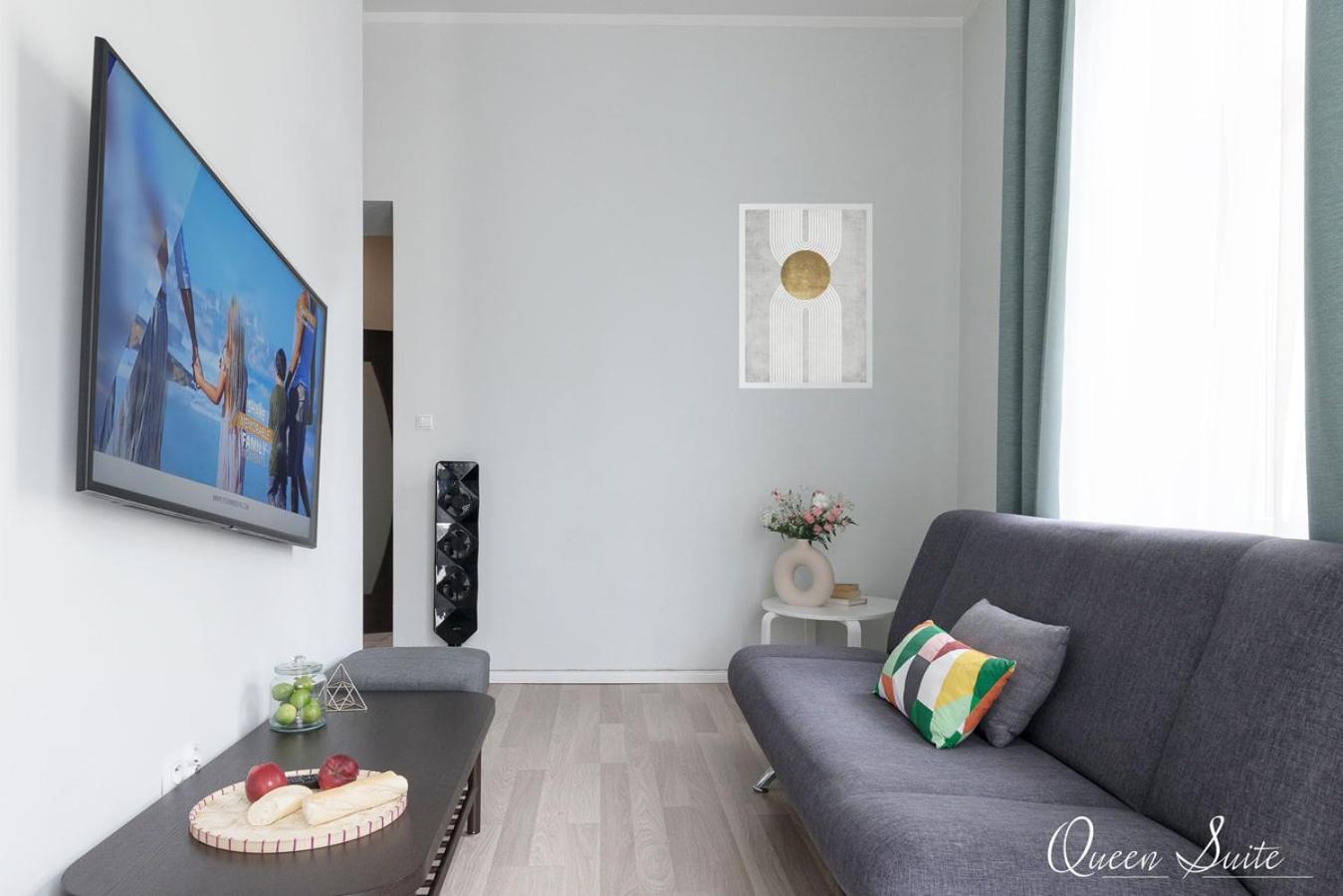 Platinum Apartment