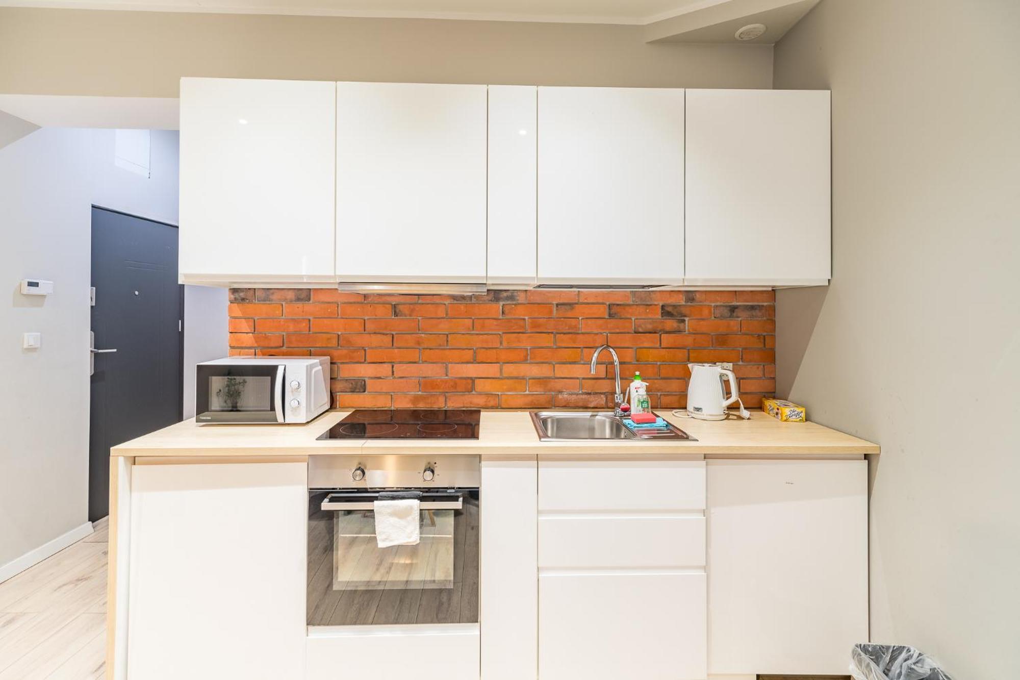 Starowislna - Balcony, Top Location, Tram & Train Nearby - By Rentujemy Apartment Krakow