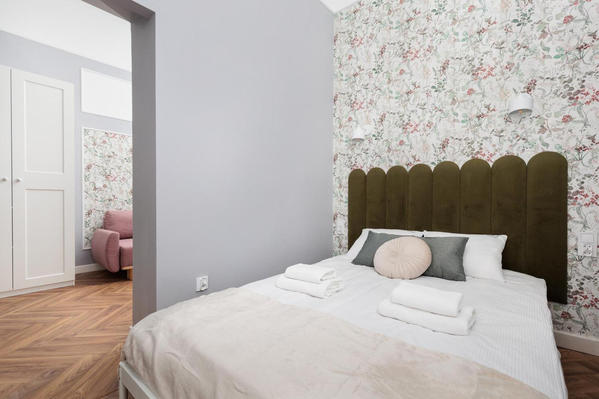 Krupnicza Modern Old Town - By Upstairs Krakow