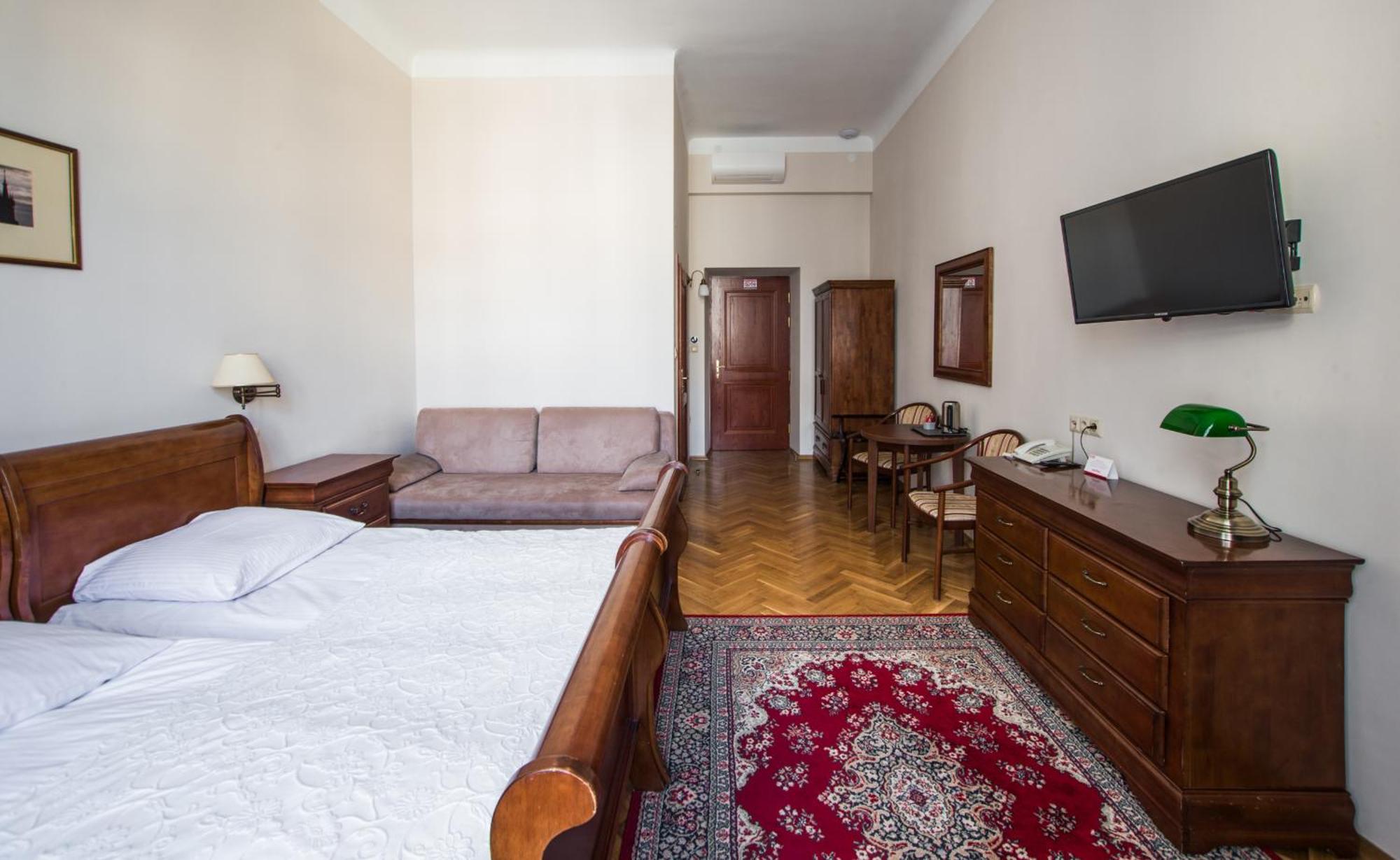 Aparthotel Basztowa 3*