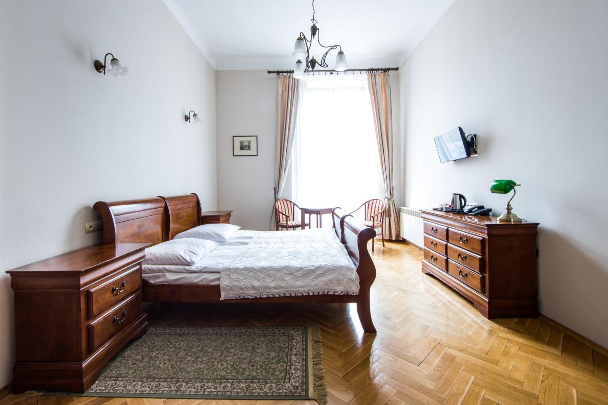 Basztowa Aparthotel 3*