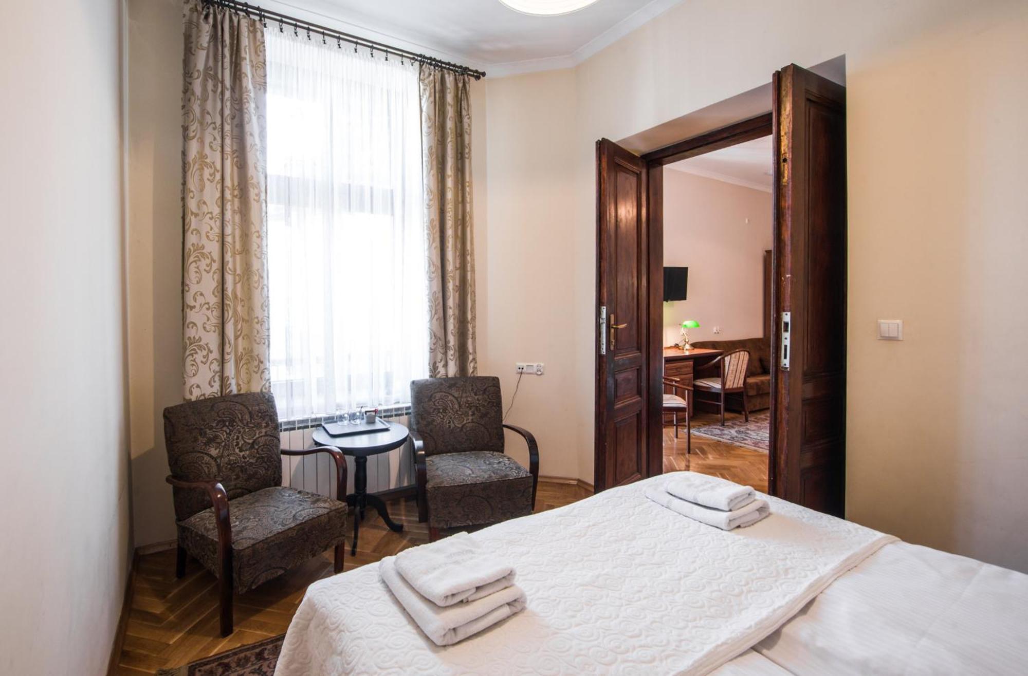 Aparthotel Basztowa Krakow