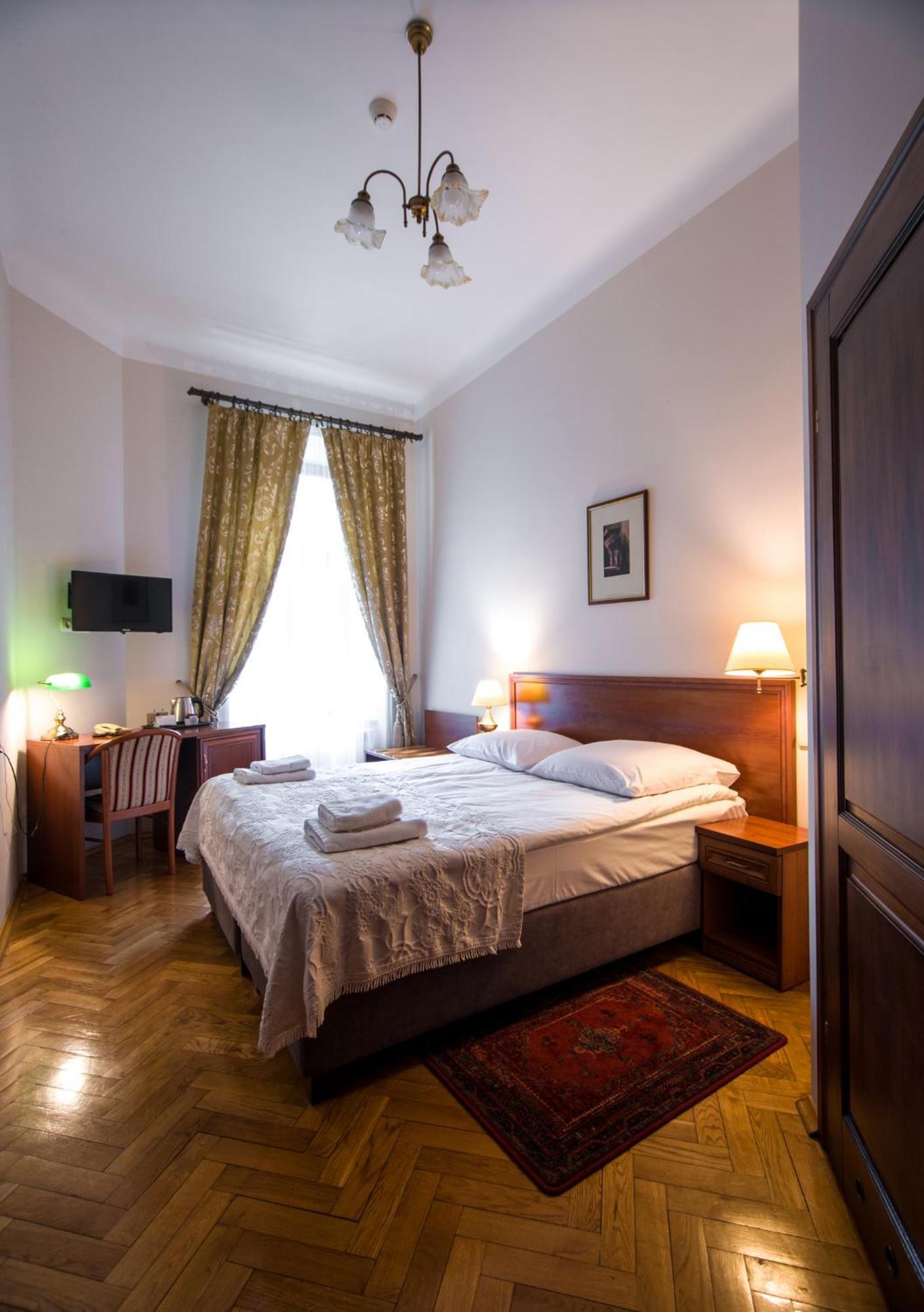 Aparthotel Basztowa Krakow