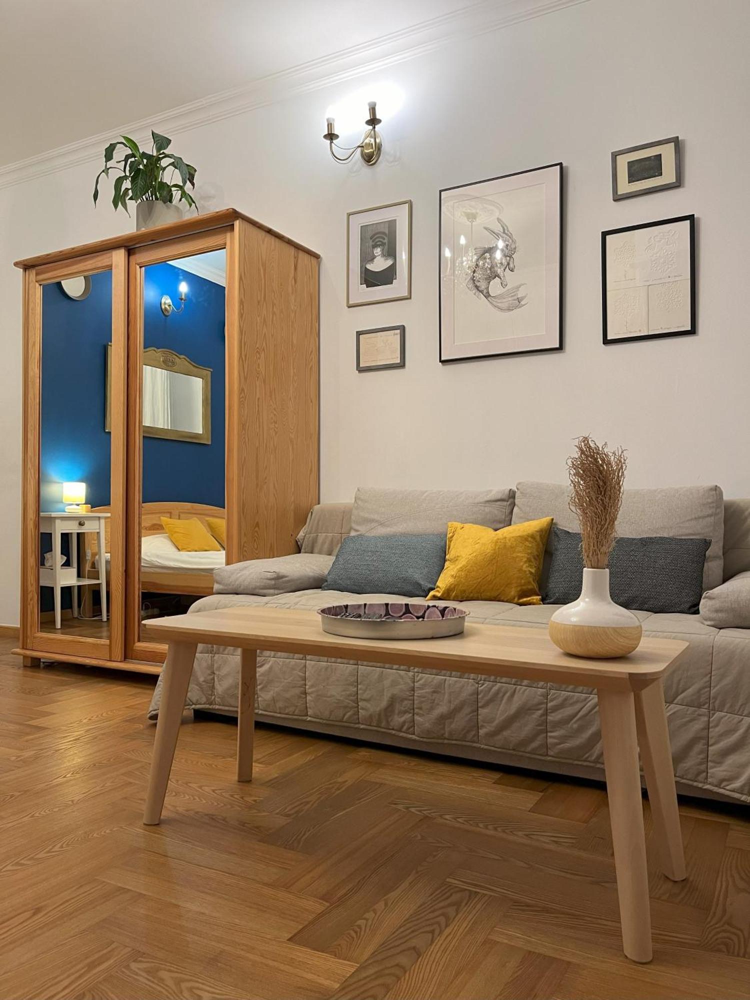 Greenthumb Praska Apartment