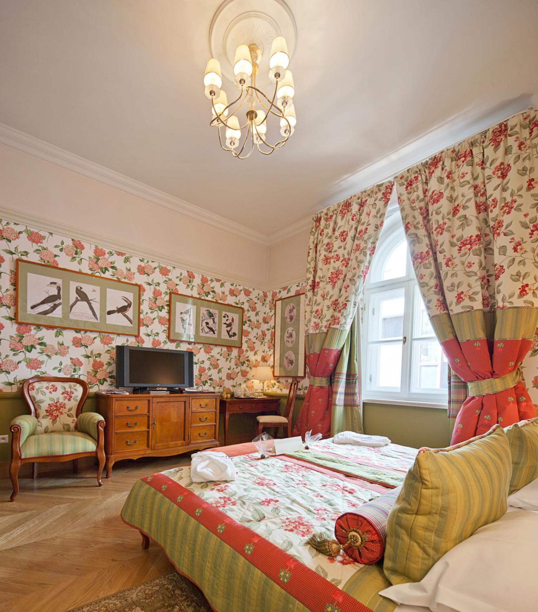 Hotel The Bonerowski Palace Boutique 5*