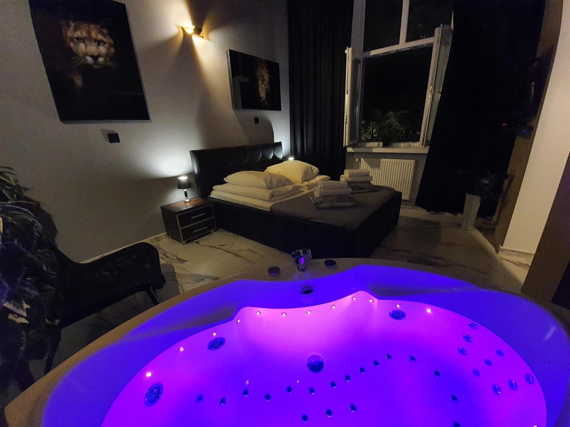 Z Jacuzzi Rynek