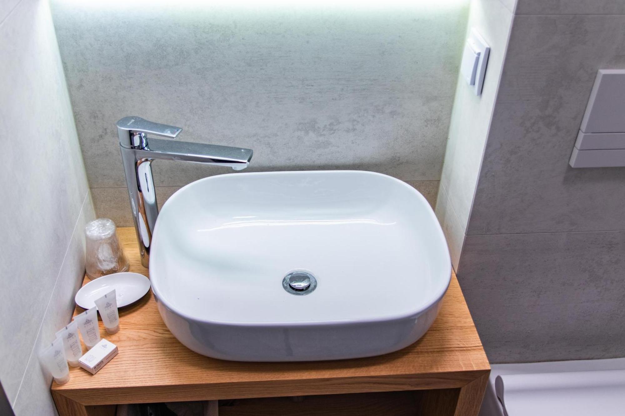 Aparthotel Inspire Miodova 4*