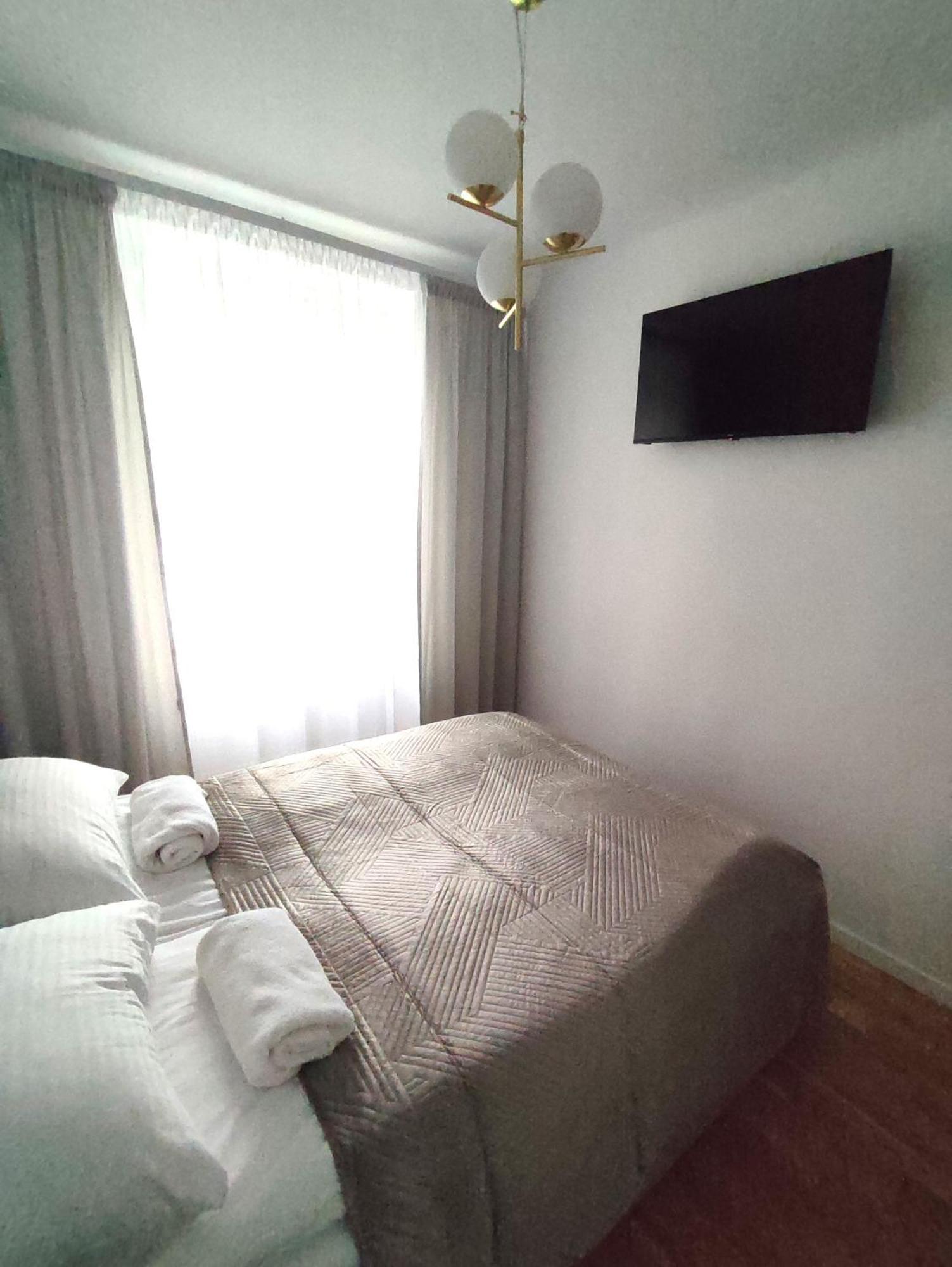 Unique Style Old Town - 25 Min From The Airport - By Homelike Apartment *