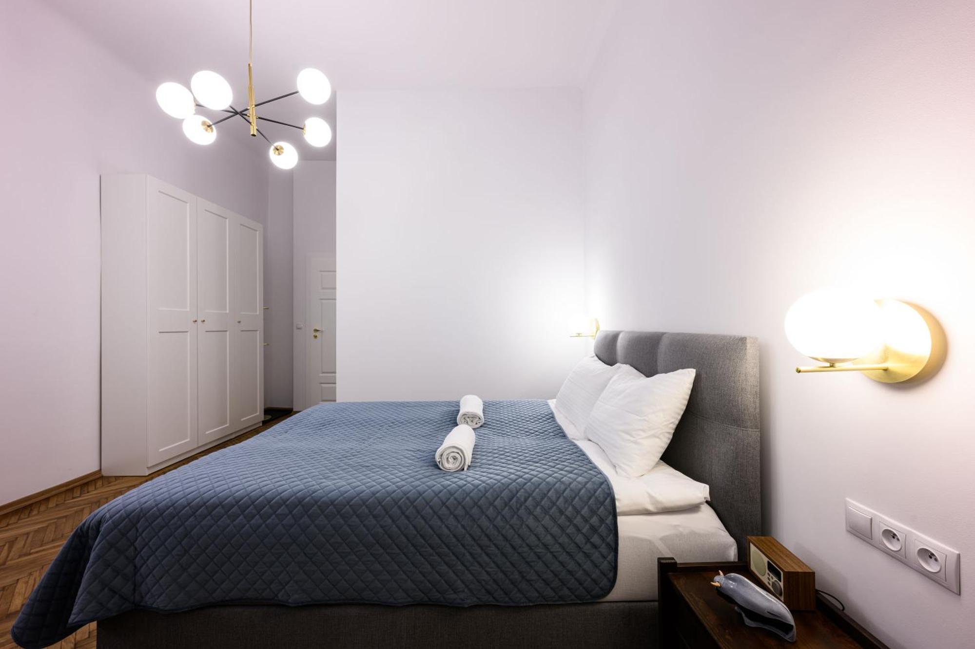 Apartment Unique Style Old Town - 25 Min From The Airport - By Homelike