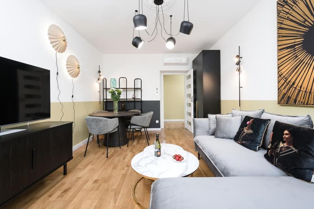 Apartment Horizon - Comfortable New Close To The Center Krakow
