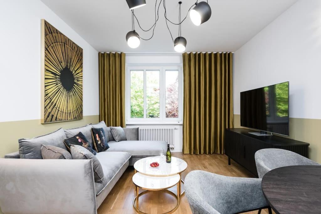 Horizon - Comfortable New Close To The Center Apartment
