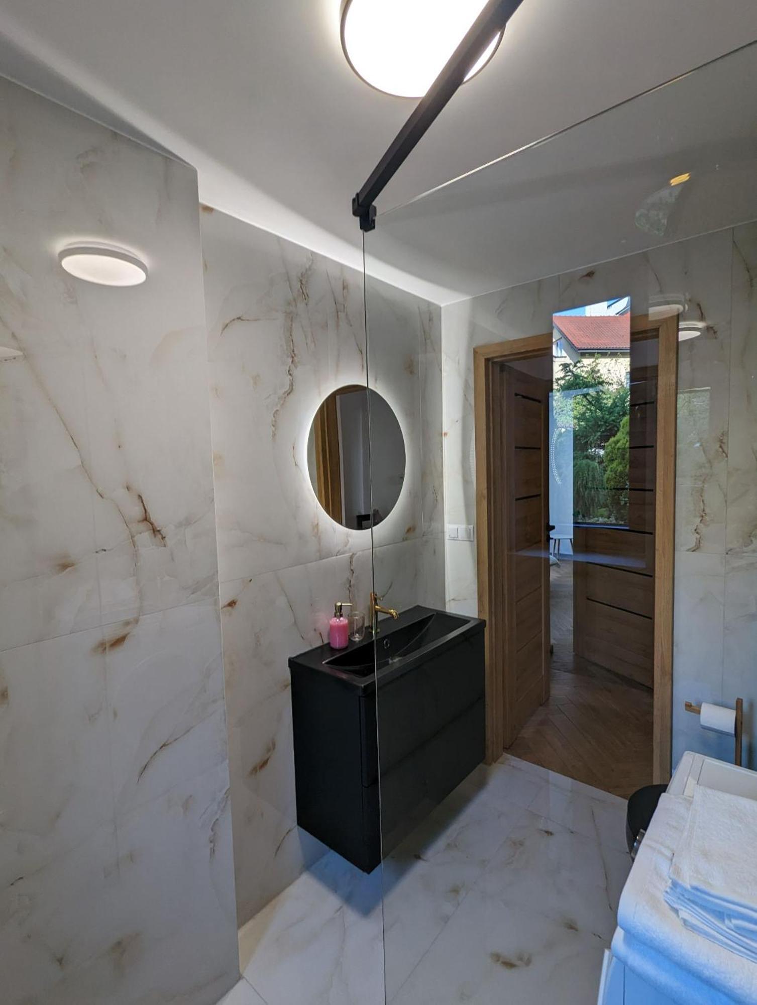 Highstreet Apartment *