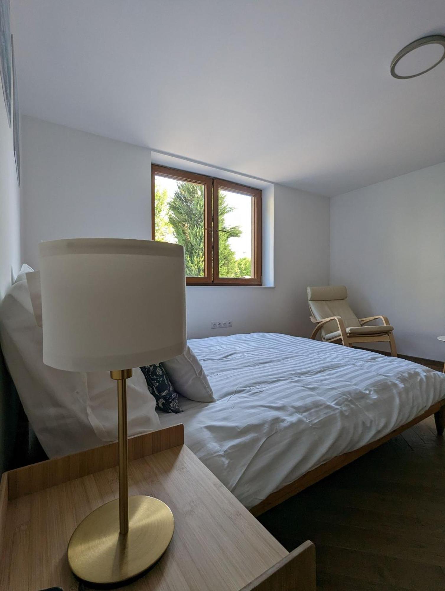 Highstreet Apartment