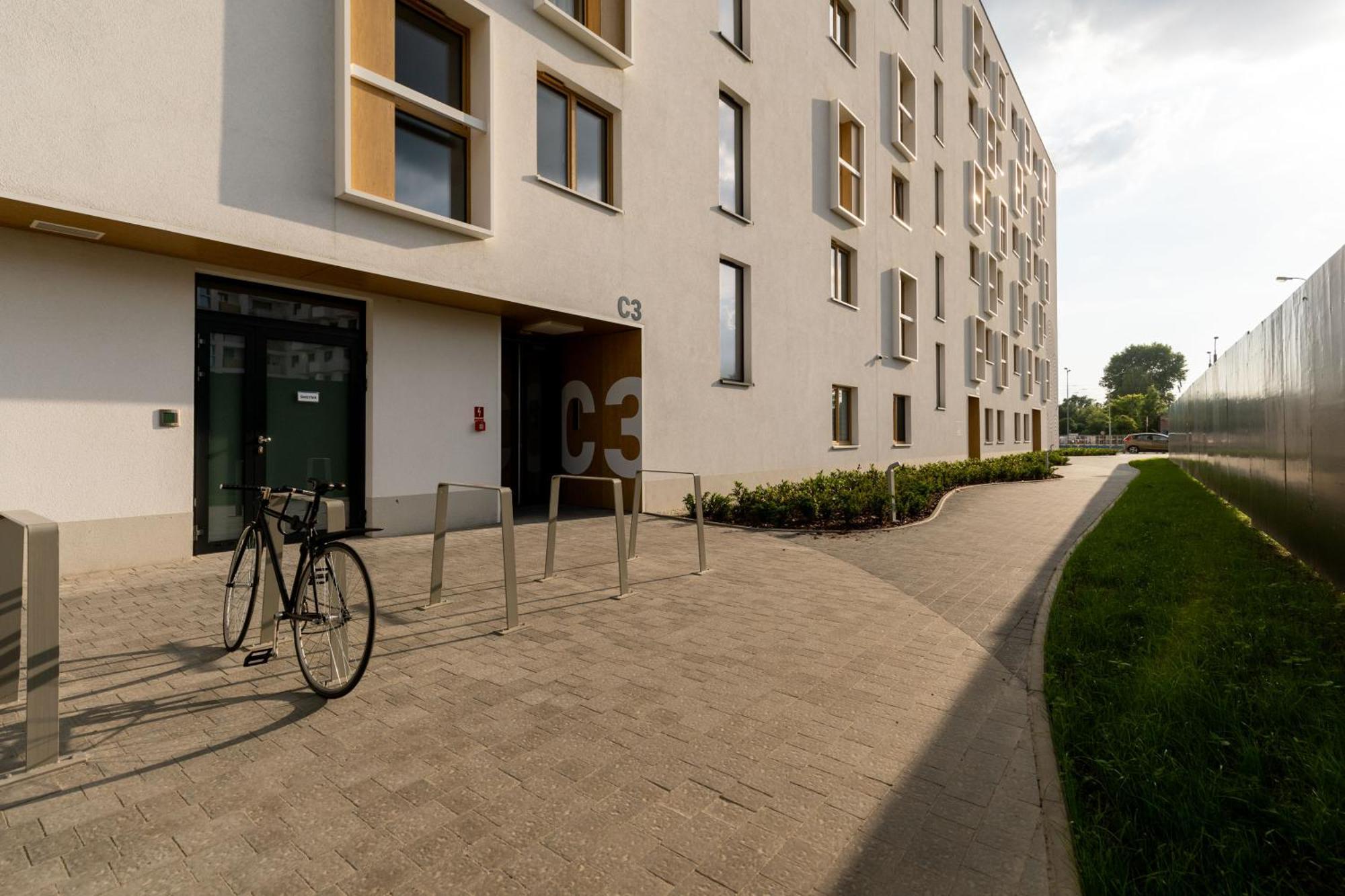 Saska Park Apartment *
