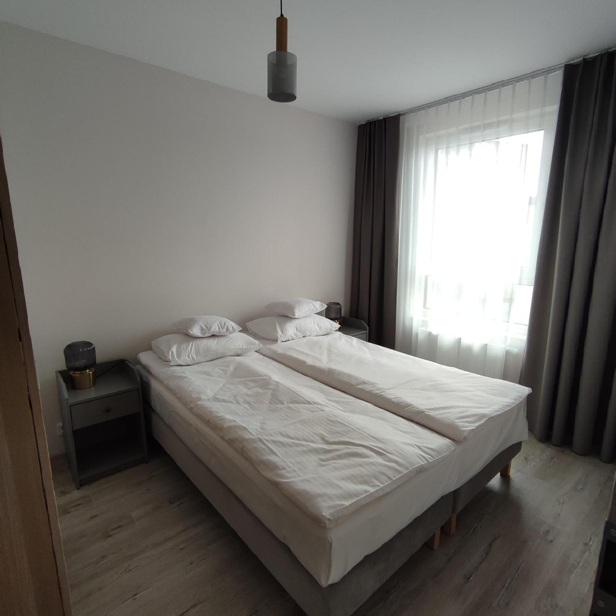 Apartament Przy Mogilskiej Z Miejscem Postojowym