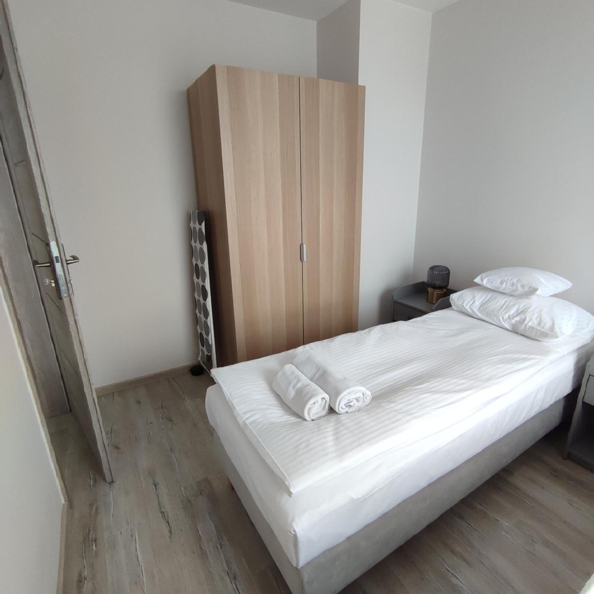 Apartament Przy Mogilskiej Z Miejscem Postojowym *