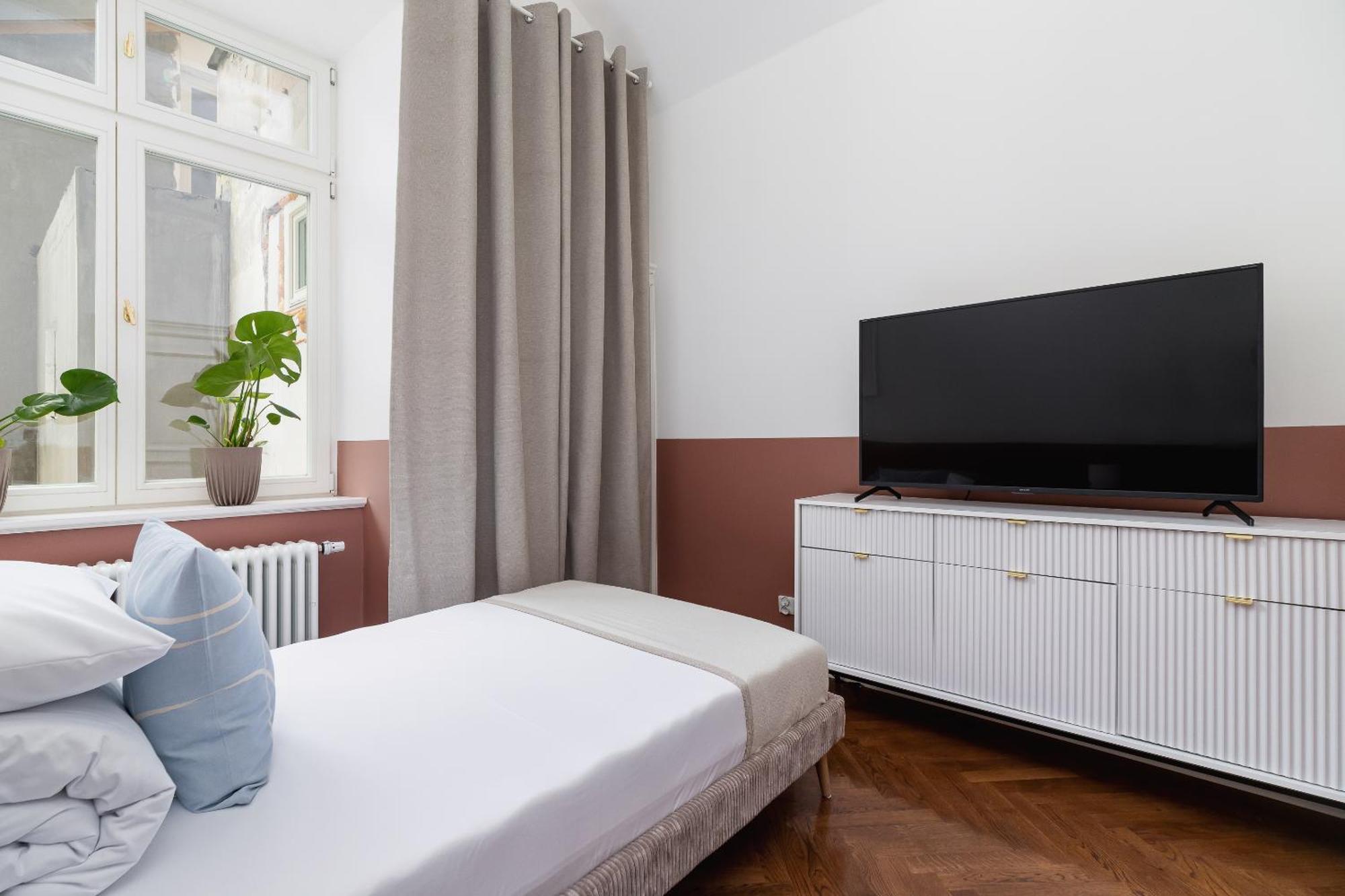 Apartament 2-bedroom - Rejtana 10 *