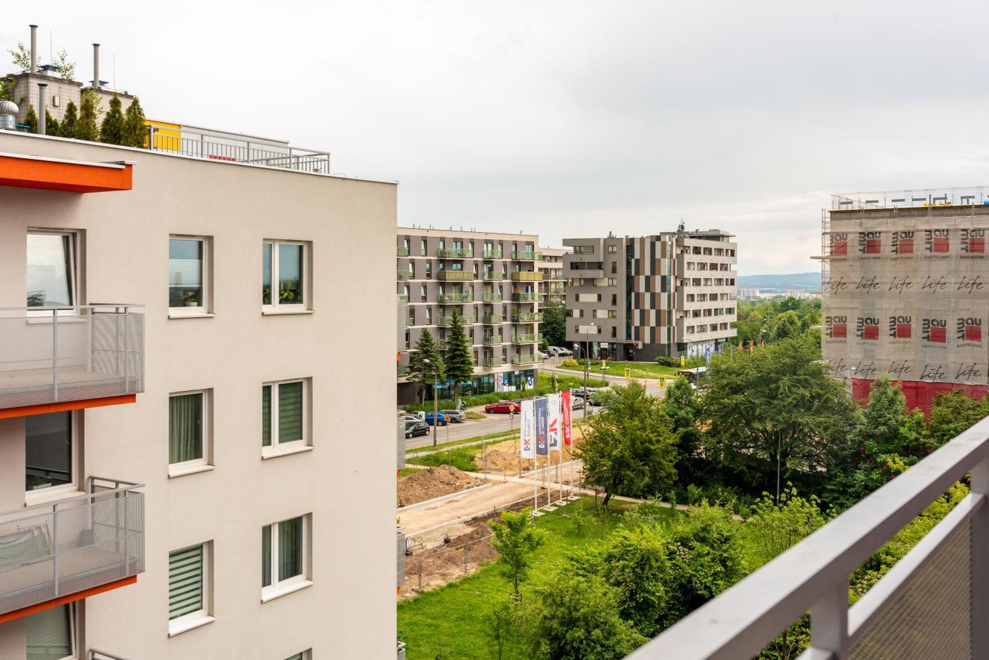 Daisy, Balcony, 5 Os, Down Town Apartament Kraków