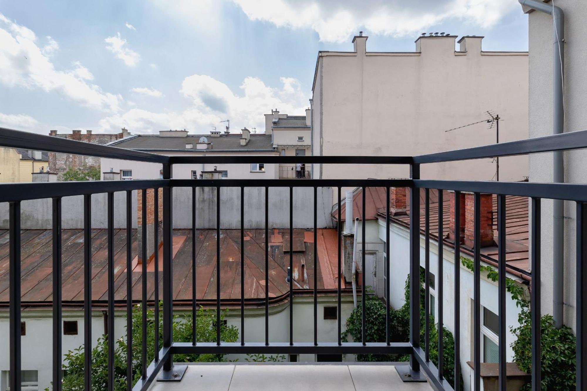 Apartment Dietla Apartament Z Klimatyzacja I Balkonem W Centrum Krakowa By Renters *