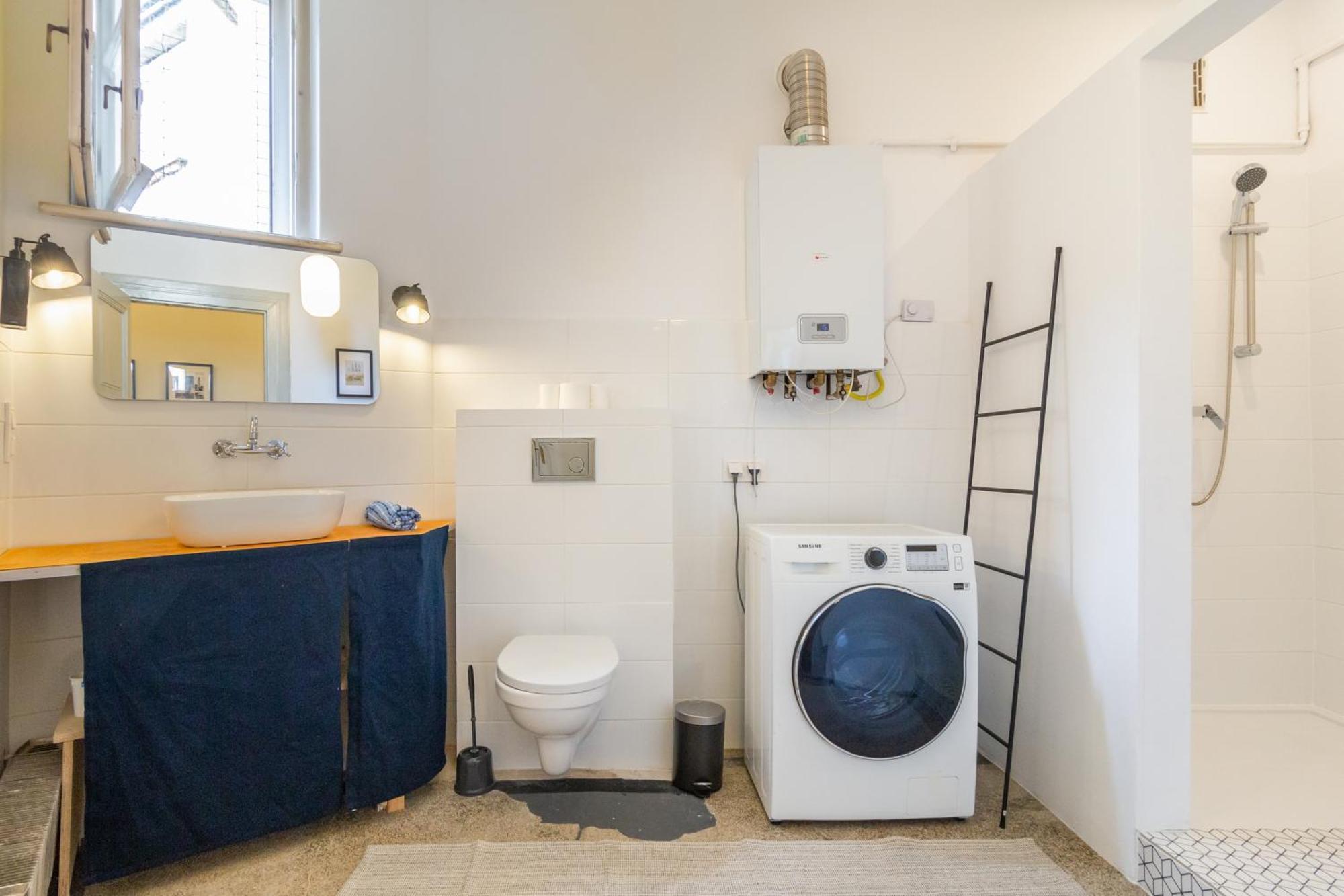 Apartment Vintage Charm,3 Bedrooms,old Town