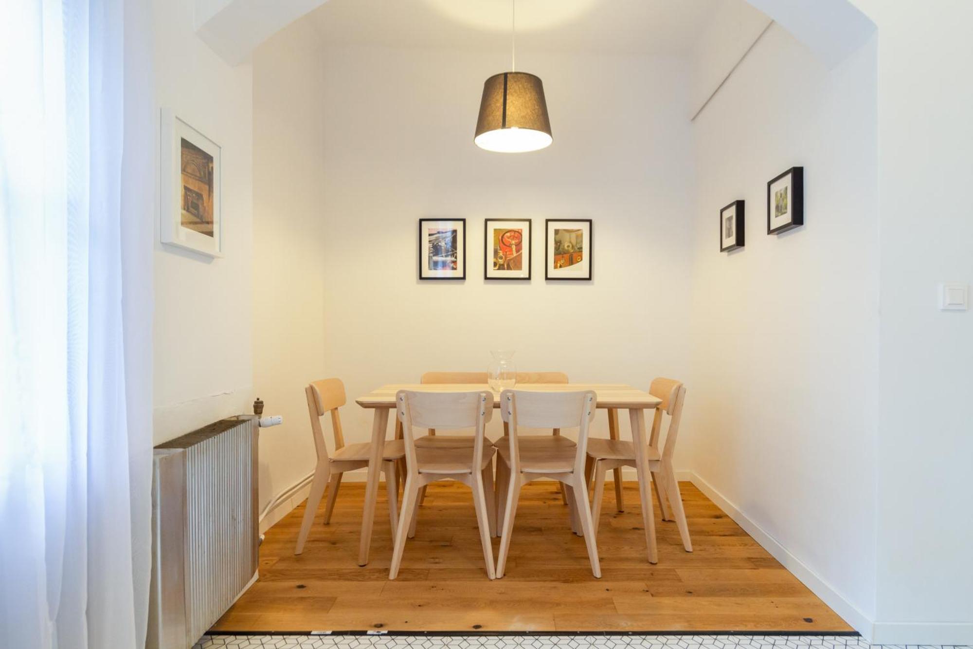 Vintage Charm,3 Bedrooms,old Town