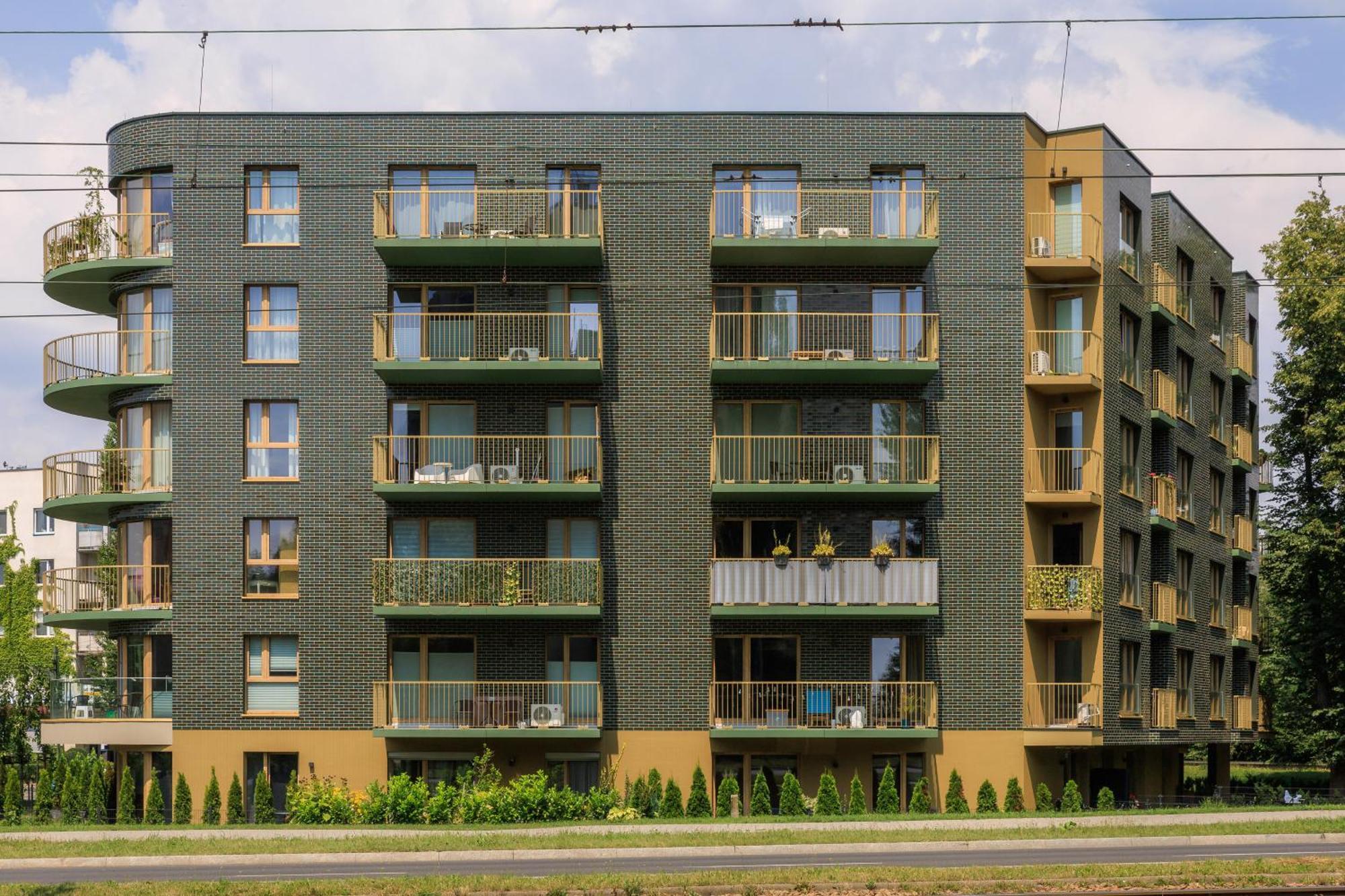Dabie With Parking Max 2000 Kg Apartment
