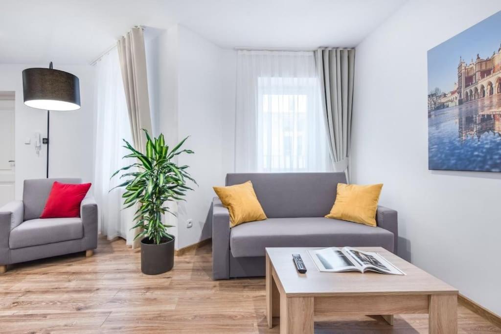 Old Town Aptartments - B23 Apartment *