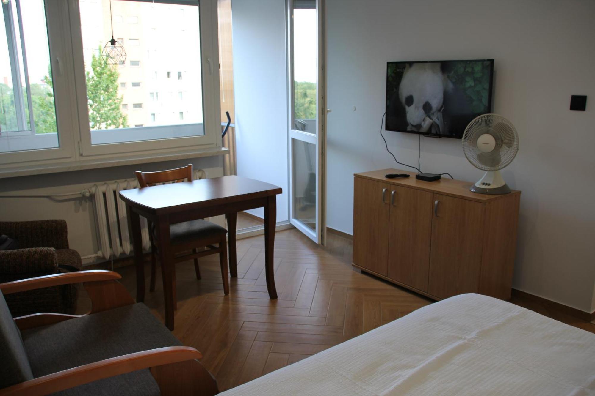 Jerzmanowskiego Apartment