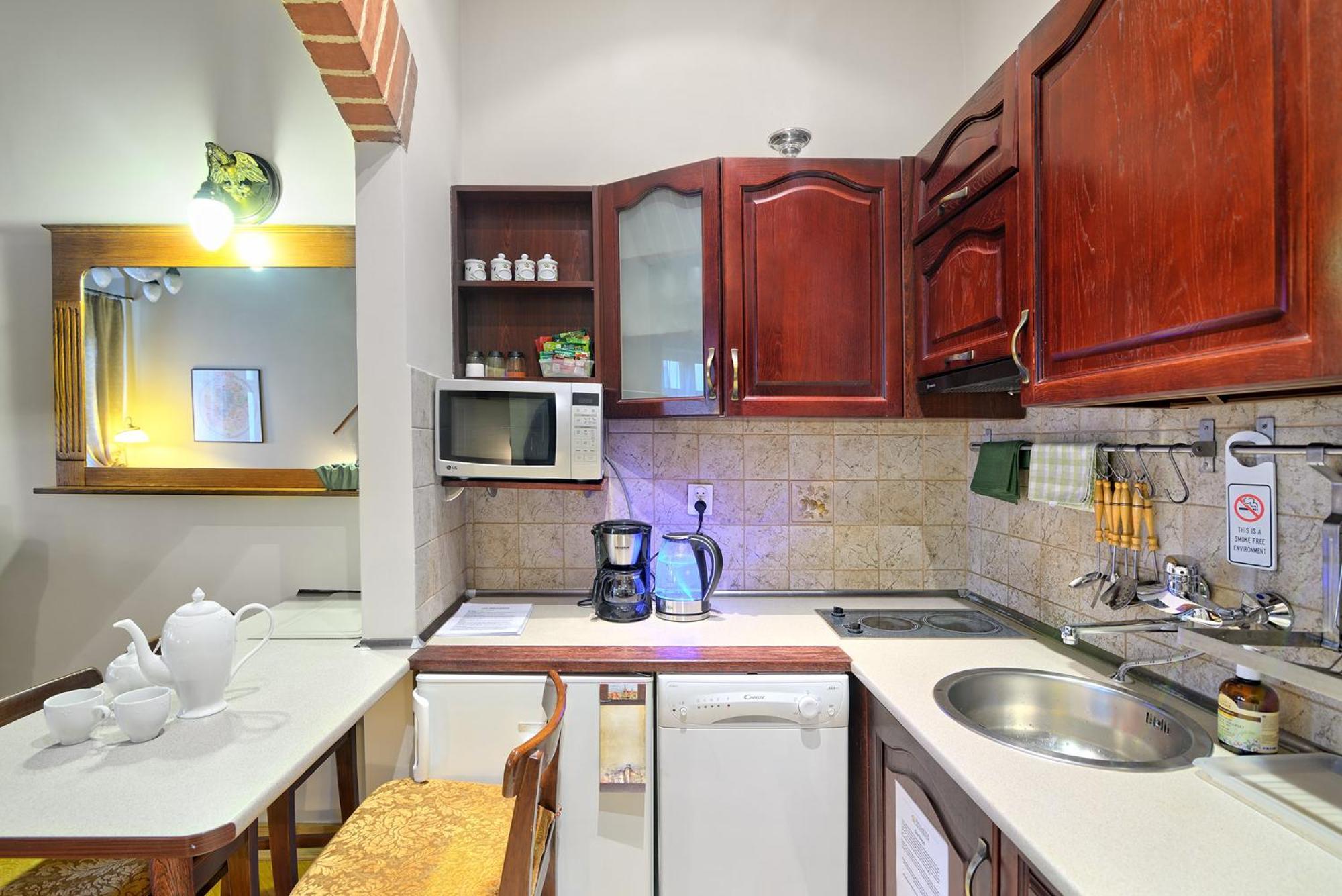 Knights&lords Apartment, Old Town Apartment