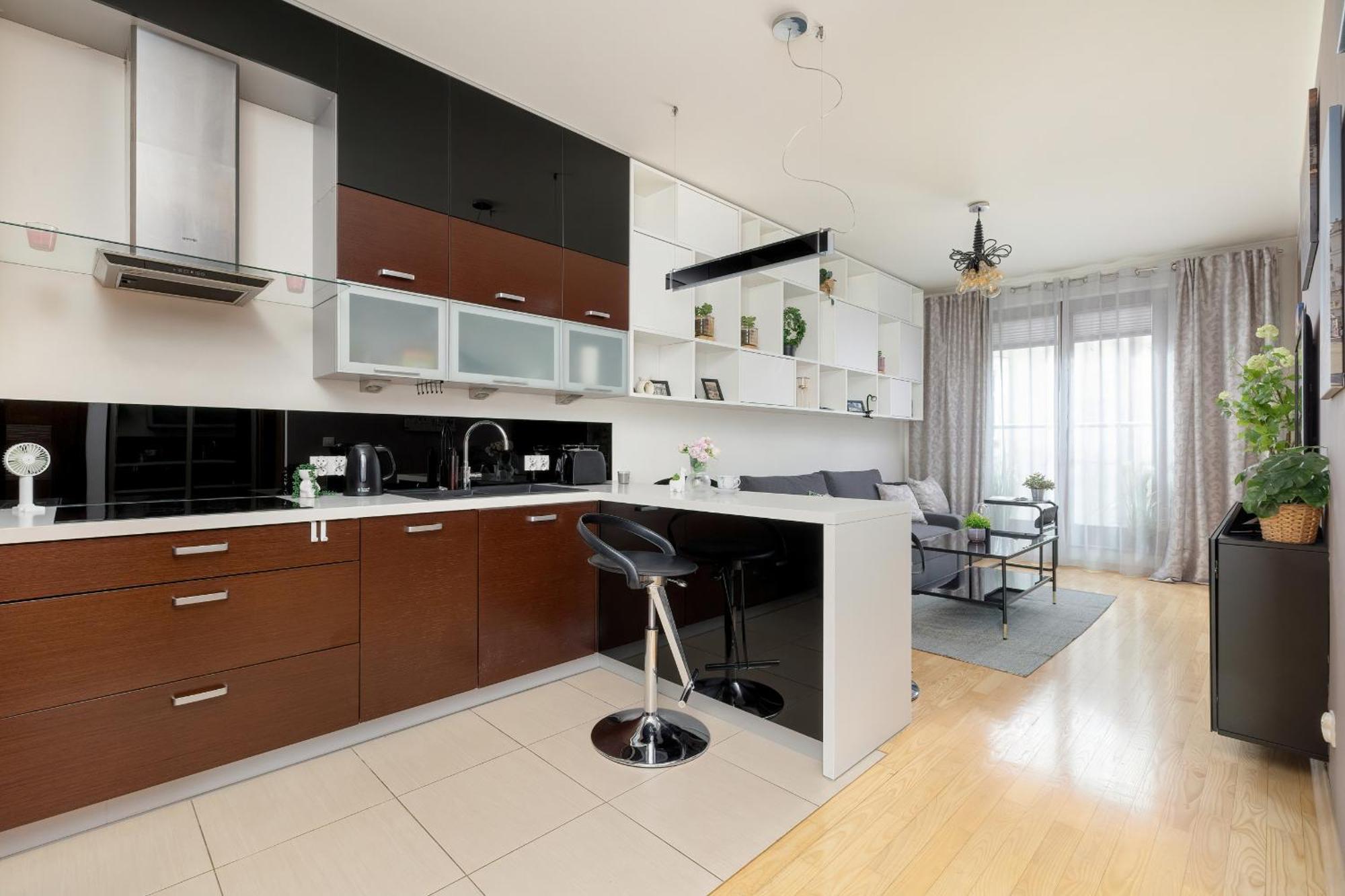 Apartment Przytulny Apartament Z Parkingiem I Biurkiem Przy Kazimierzu W Krakowie By Renters Krakow