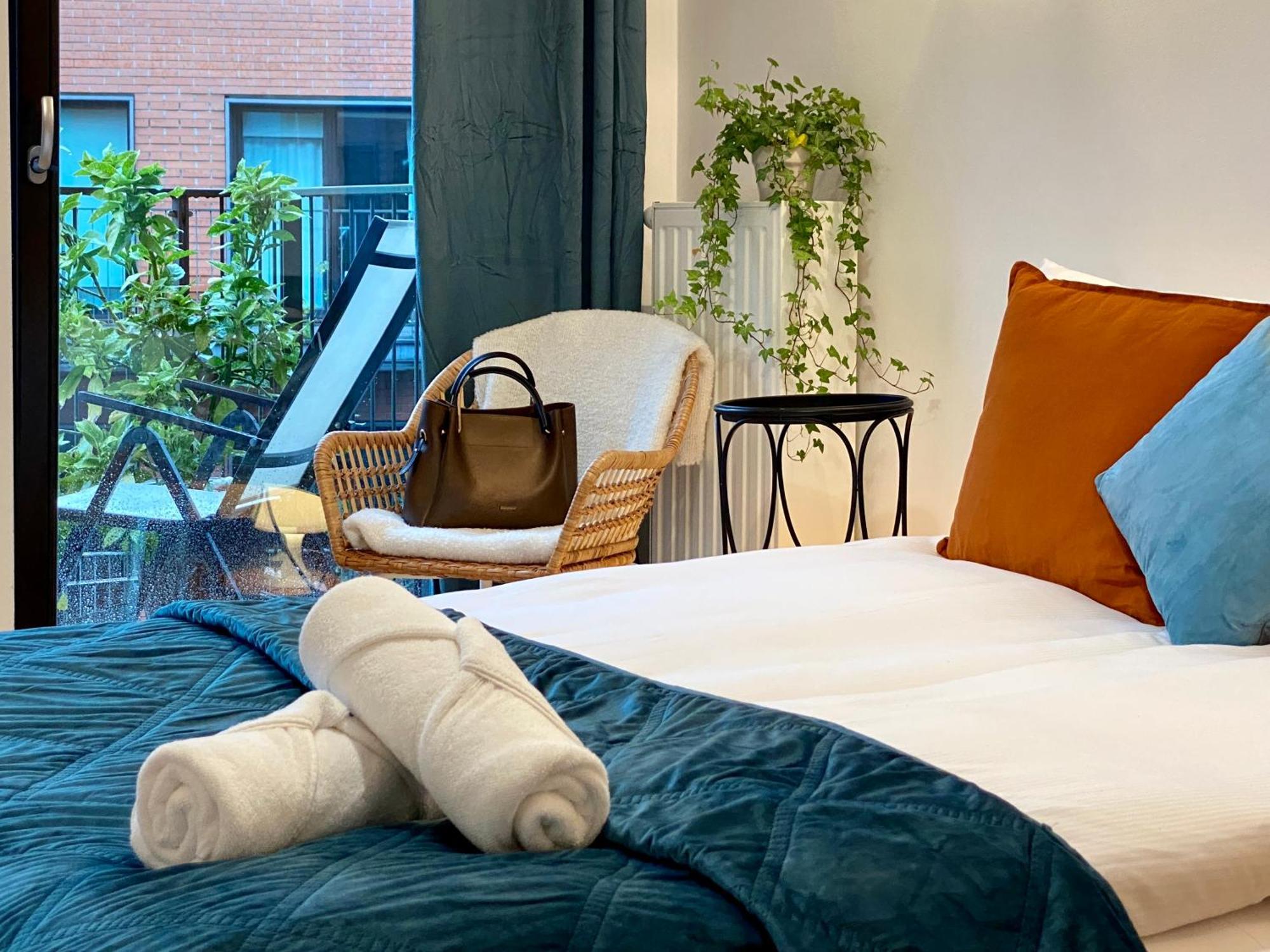 Angel Mint - Free Parking - Balcony Apartment Krakow