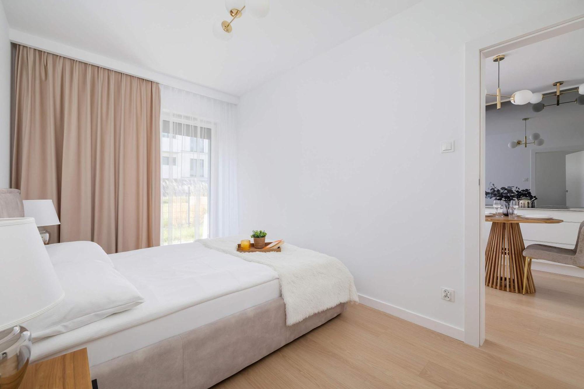 Atmospheric With Parking By Renters *