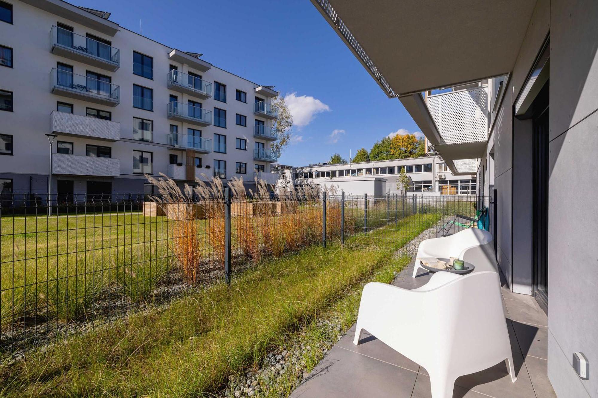 Apartment Atmospheric With Parking By Renters *