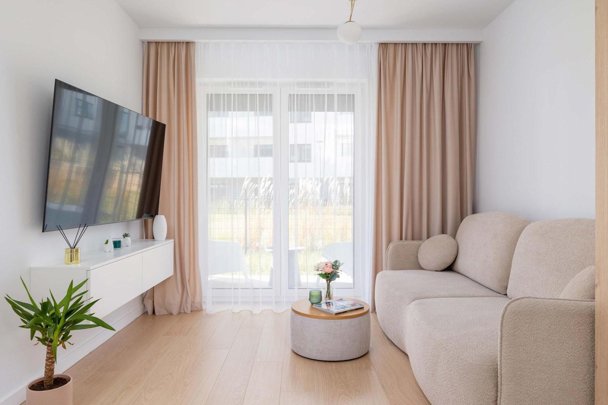 Atmospheric With Parking By Renters Krakow