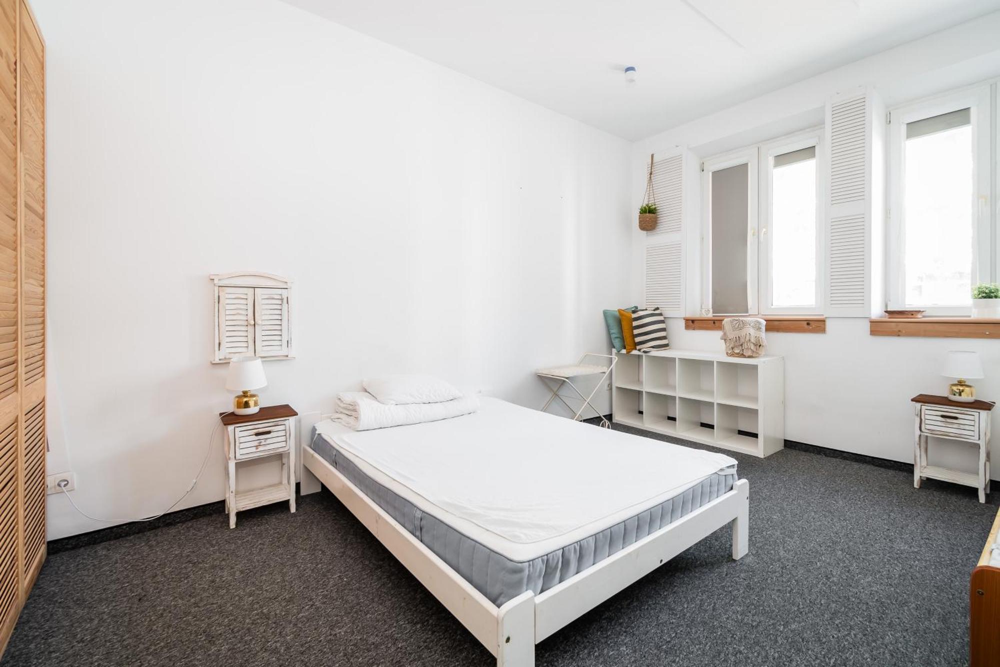 Master Corner Albergue *
