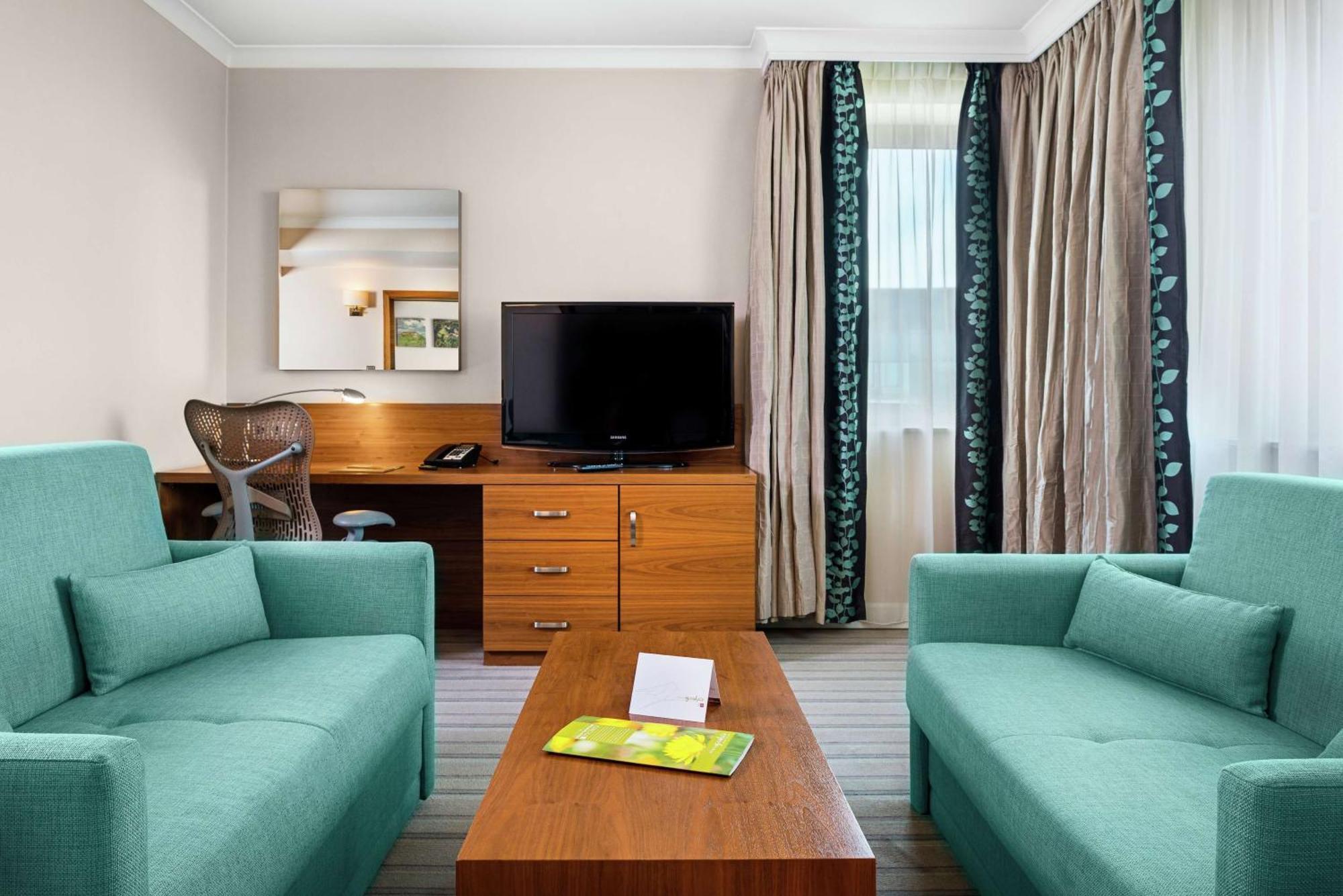 Hilton Garden Hotel 4*