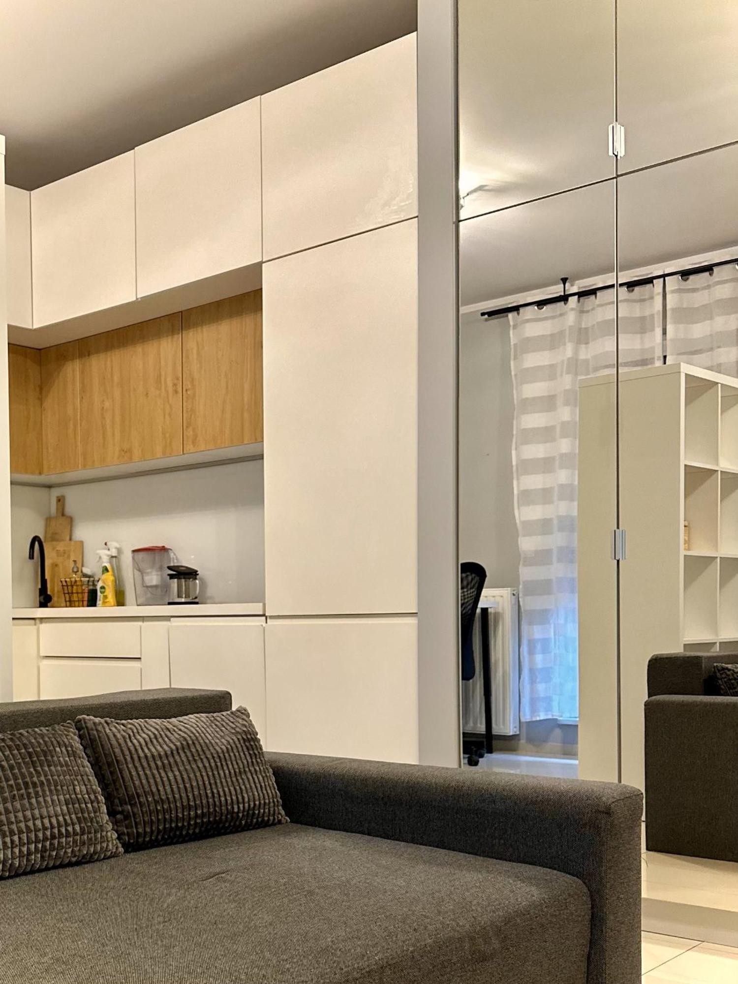 Apartment Premium Studio At The River Krakow