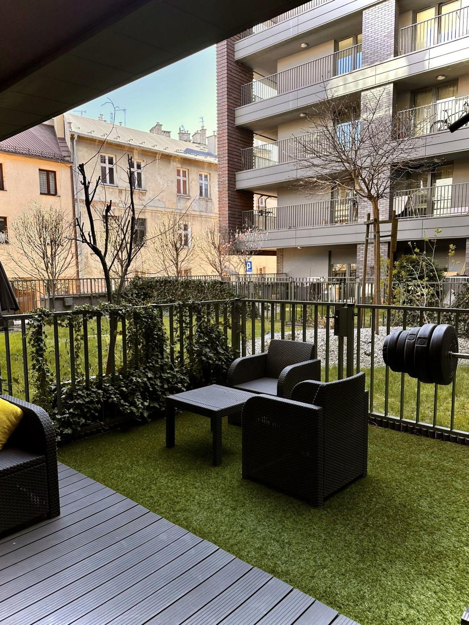Premium Studio At The River Apartment *