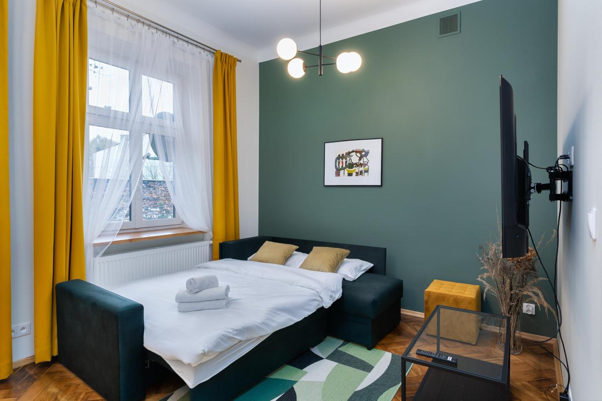 Old Town Emerald Apartment *